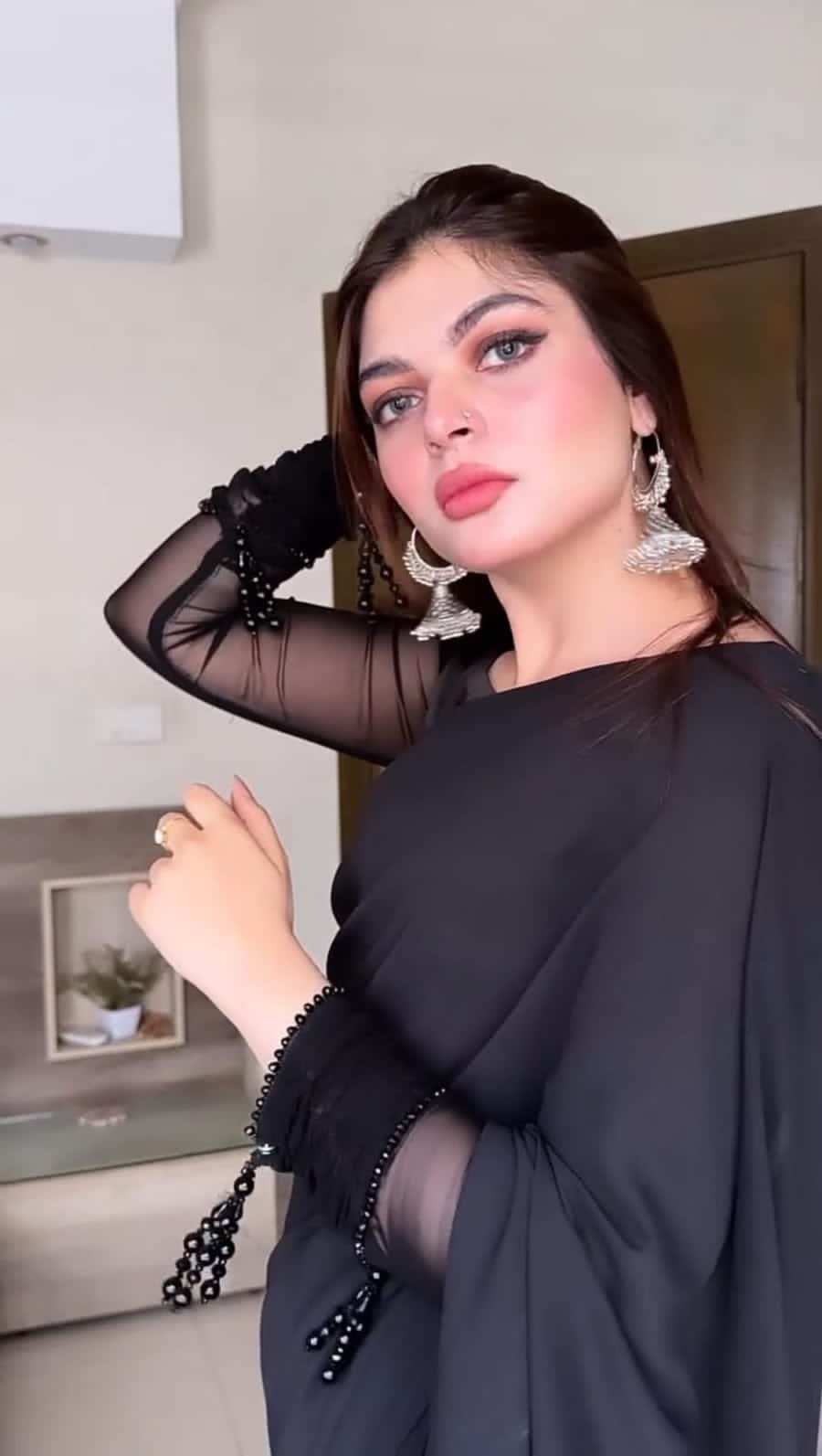 SLEEVES PEARLS 07 YARDS CHIFFON SAREE