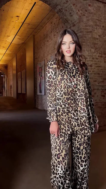 WILD STYLE 2pc LEOPARD PRINT OUTFIT